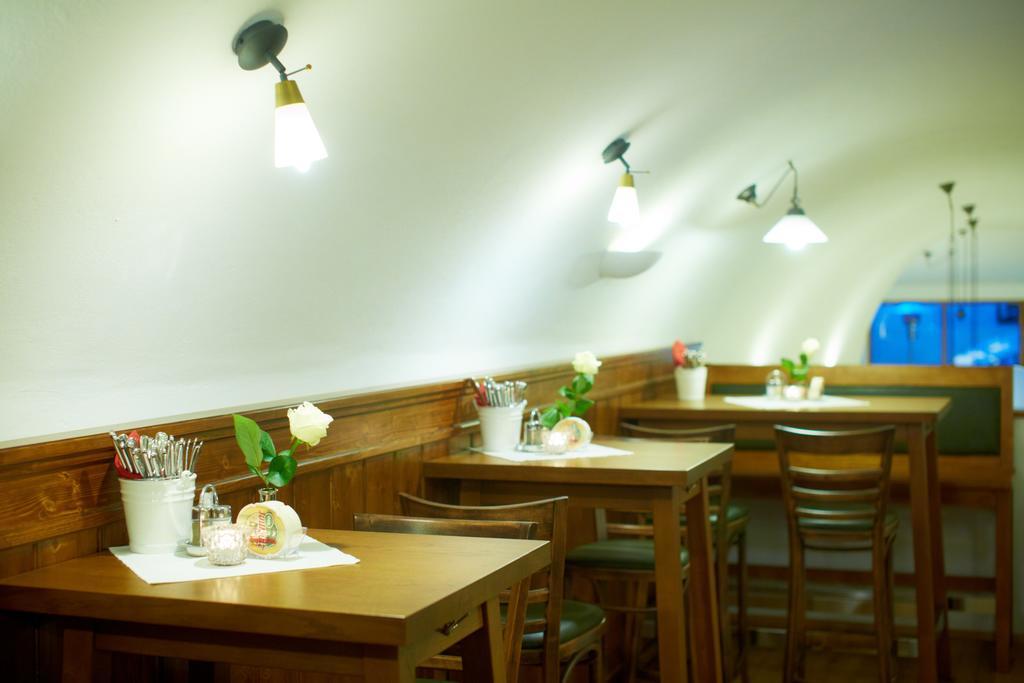 Rathauskeller Melk Hotel Ngoại thất bức ảnh