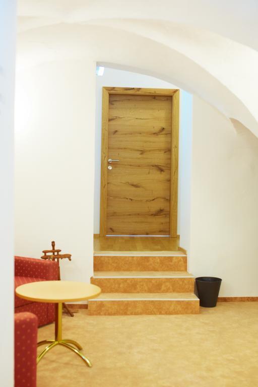 Rathauskeller Melk Hotel Ngoại thất bức ảnh