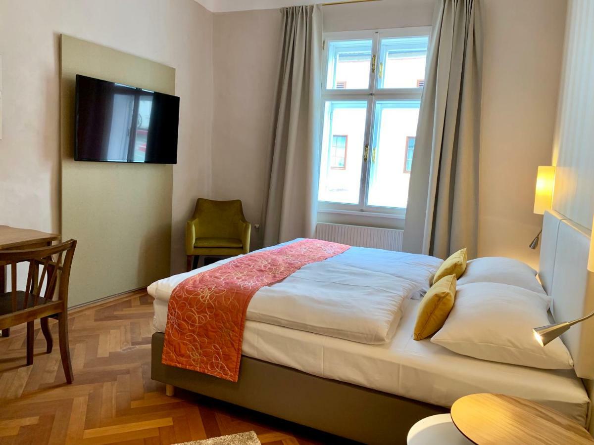 Rathauskeller Melk Hotel Ngoại thất bức ảnh